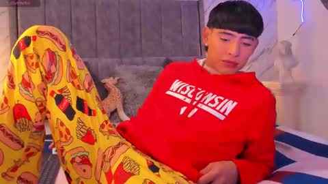 Liam online show from February 2025 05:09:02 AM