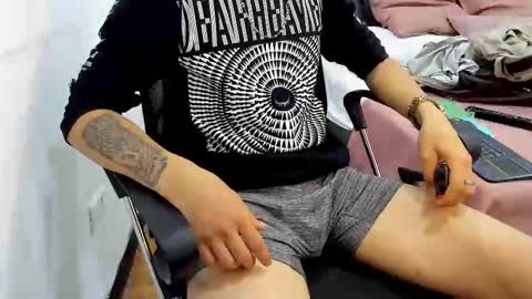 Liam Adamms online show from February 2026 08:32:02 PM