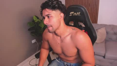 Liam Collins online show from April 2026 11:49:02 AM