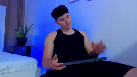 liam_conorr online show from December 2024 12:18:02 PM