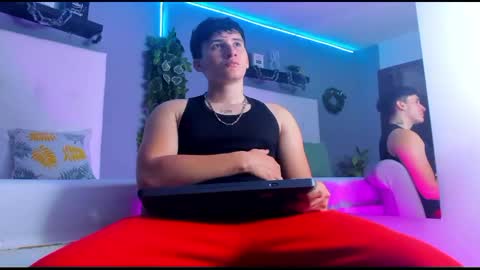 liam_conorr online show from December 2024 12:34:01 PM