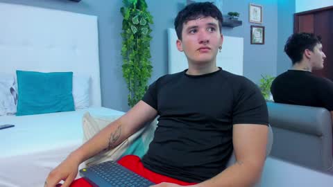 liam_conorr online show from January 2025 12:19:02 PM