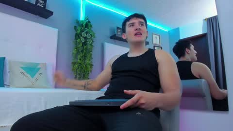 liam_conorr online show from January 2025 12:16:01 PM