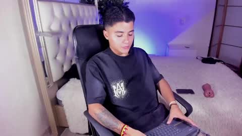 Liam online show from May 2026 08:50:02 PM