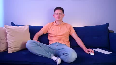 Snapshot of liam_enzho chatting on February 2025 04:31:01 PM Liam online show from February 2025 04:31:01 PM