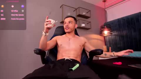 Snapshot of liam_es chatting on February 2026 02:00:01 AM liam_es online show from February 2026 02:00:01 AM