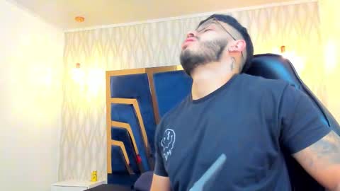 LIAM KLEIN online show from January 2026 11:14:02 AM