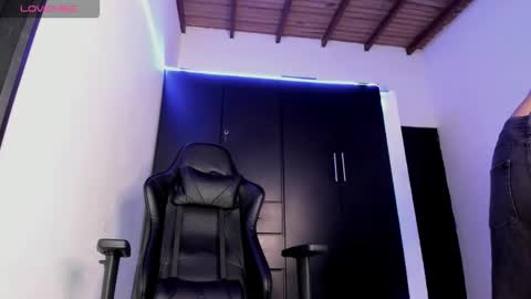 Liam online show from March 2026 10:47:02 PM