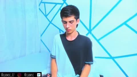 Snapshot of liam_scott77 chatting on October 2025 02:13:01 AM Liam scott77 online show from October 2025 02:13:01 AM