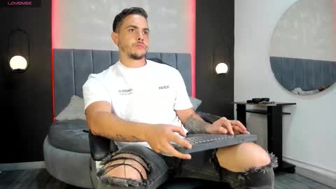 Liam online show from January 2026 08:00:01 PM