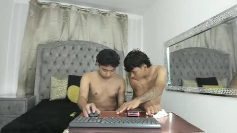 Snapshot of liamandjordan chatting on November 2025 01:04:01 AM LiamANDjordan online show from November 2025 01:04:01 AM