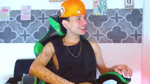 Snapshot of liamblaze chatting on December 2025 10:15:01 PM liamblaze online show from December 2025 10:15:01 PM