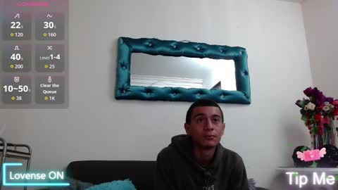 Liam  online show from October 2025 12:07:02 PM