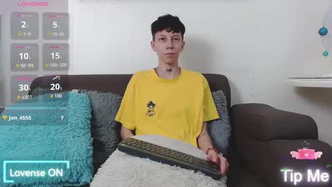 Liam  online show from November 2025 09:39:01 PM