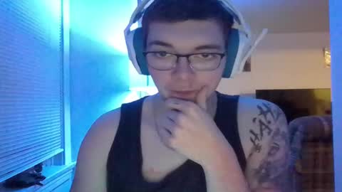 Snapshot of liamnotsonormal chatting on December 2024 04:52:01 AM LiamNotSoNormal online show from December 2024 04:52:01 AM