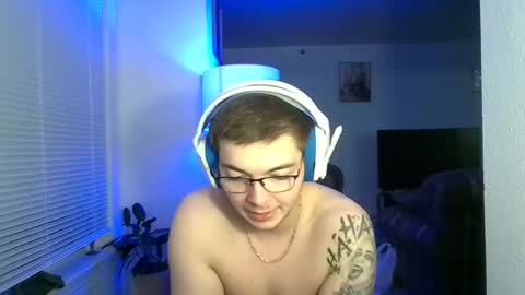 Snapshot of liamnotsonormal chatting on December 2024 02:45:02 AM LiamNotSoNormal online show from December 2024 02:45:02 AM