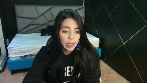 L I A M O N R O E online show from November 2025 11:53:01 AM