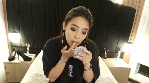 L I A M O N R O E online show from March 2026 12:42:01 PM