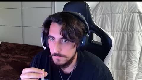 Snapshot of liamriddley chatting on October 2025 03:56:02 PM liamriddley online show from October 2025 03:56:02 PM