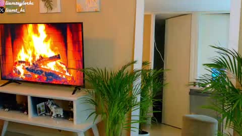 Tell me Liam online show from September 2025 03:55:02 AM