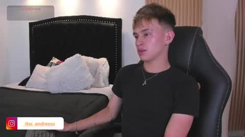 Snapshot of liamwild20 chatting on July 2026 04:36:02 AM liam online show from July 2026 04:36:02 AM