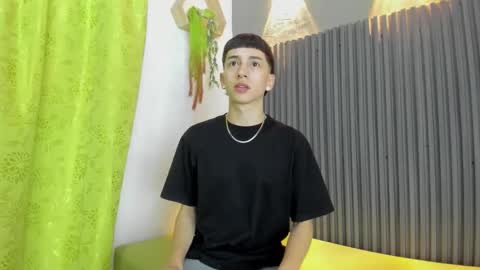 lian_cameron online show from March 2026 04:07:02 AM