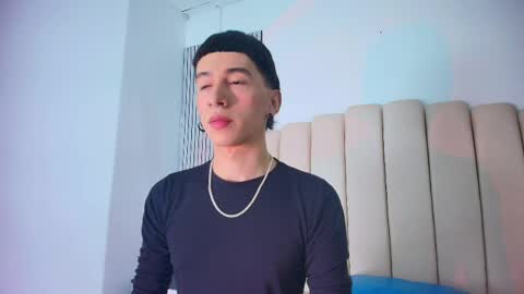 Snapshot of lian_cameron chatting on June 2026 03:52:02 AM lian_cameron online show from June 2026 03:52:02 AM