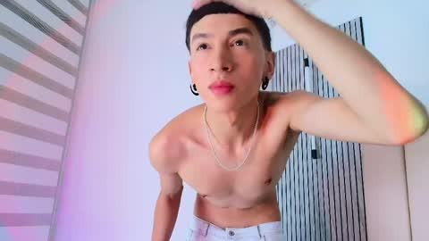 Snapshot of lian_cameron chatting on June 2026 03:53:01 AM lian_cameron online show from June 2026 03:53:01 AM