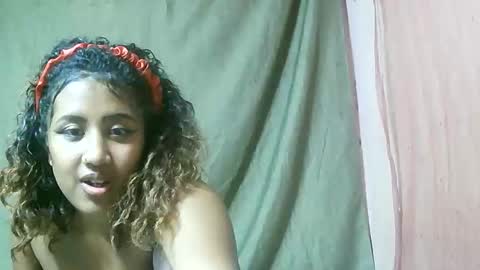 Liana9794 online show from May 2026 06:12:02 PM