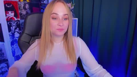 Snapshot of liana_bright chatting on December 2024 02:54:01 AM Liana online show from December 2024 02:54:01 AM