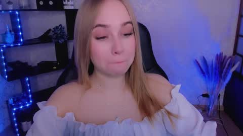 Snapshot of liana_bright chatting on January 2025 02:03:02 AM Liana online show from January 2025 02:03:02 AM