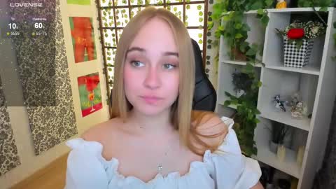 Snapshot of liana_bright chatting on March 2025 05:50:02 AM Liana online show from March 2025 05:50:02 AM