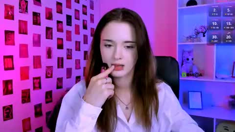 Snapshot of liana_kisses chatting on July 2026 06:43:01 PM Little Liana online show from July 2026 06:43:01 PM