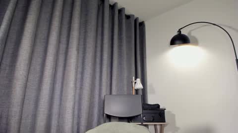 lianewhite online show from November 2025 12:42:02 AM