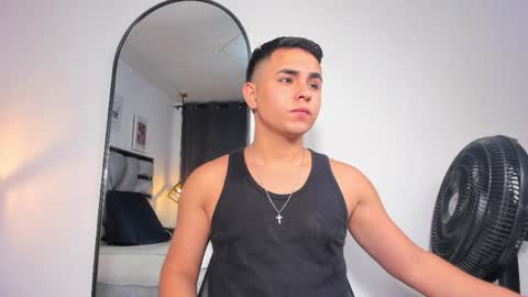 Snapshot of lianfox_ chatting on May 2026 02:02:01 PM lianfox_ online show from May 2026 02:02:01 PM
