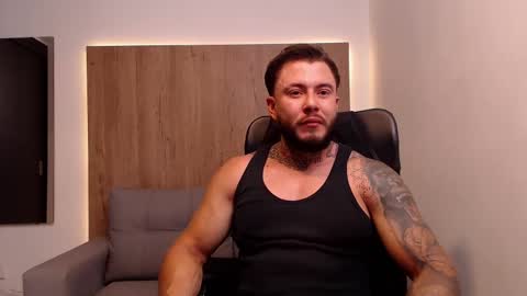 Snapshot of lianjones9 chatting on September 2025 05:12:02 PM lianjones9 online show from September 2025 05:12:02 PM