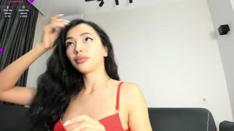 Lian online show from September 2025 07:23:01 AM