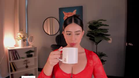 Snapshot of liapearce chatting on November 2025 12:05:02 PM Lia online show from November 2025 12:05:02 PM