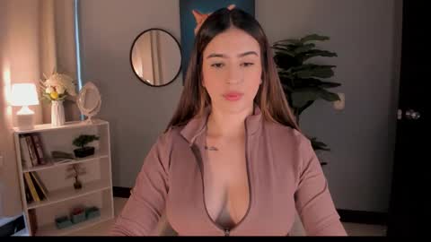 Snapshot of liapearce chatting on November 2025 12:27:02 PM Lia online show from November 2025 12:27:02 PM