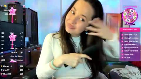 LiaQuinn online show from February 2025 03:04:02 PM