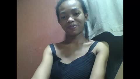 Snapshot of liaraisha chatting on December 2025 04:11:02 AM liaraisha online show from December 2025 04:11:02 AM