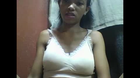 Snapshot of liaraisha chatting on December 2025 04:21:01 AM liaraisha online show from December 2025 04:21:01 AM