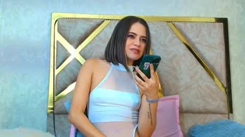 liaross online show from January 2025 12:39:01 AM