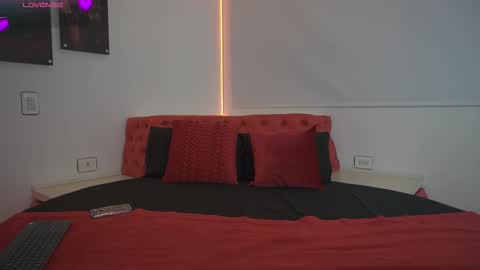 liasuaza online show from February 2026 12:59:02 PM