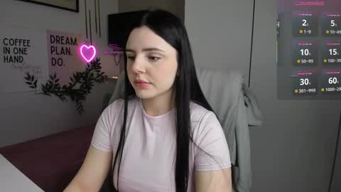 Snapshot of liawoow chatting on November 2025 07:35:02 AM Lia online show from November 2025 07:35:02 AM