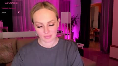 Snapshot of libby_nora chatting on December 2024 05:22:01 PM Libby online show from December 2024 05:22:01 PM