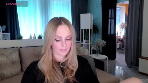 Snapshot of libby_nora chatting on February 2025 12:50:02 PM Libby online show from February 2025 12:50:02 PM