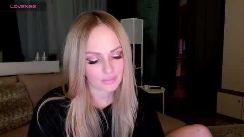 Snapshot of libby_nora chatting on March 2025 03:56:01 PM Libby online show from March 2025 03:56:01 PM