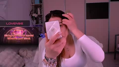 libra_mia online show from April 2026 07:47:02 AM