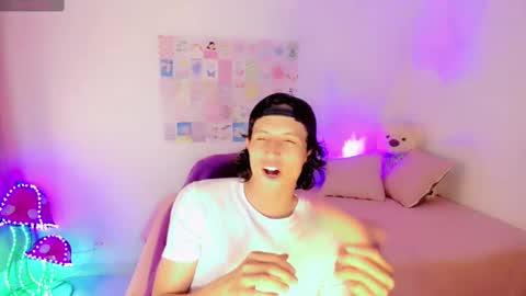 libressalvajes online show from December 2024 10:37:02 PM